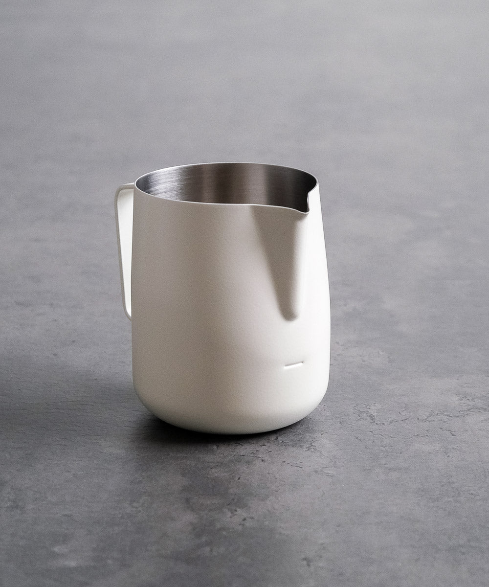 600cc / 20oz WPM Free Pour Latte Art Competition Pitcher in Matte