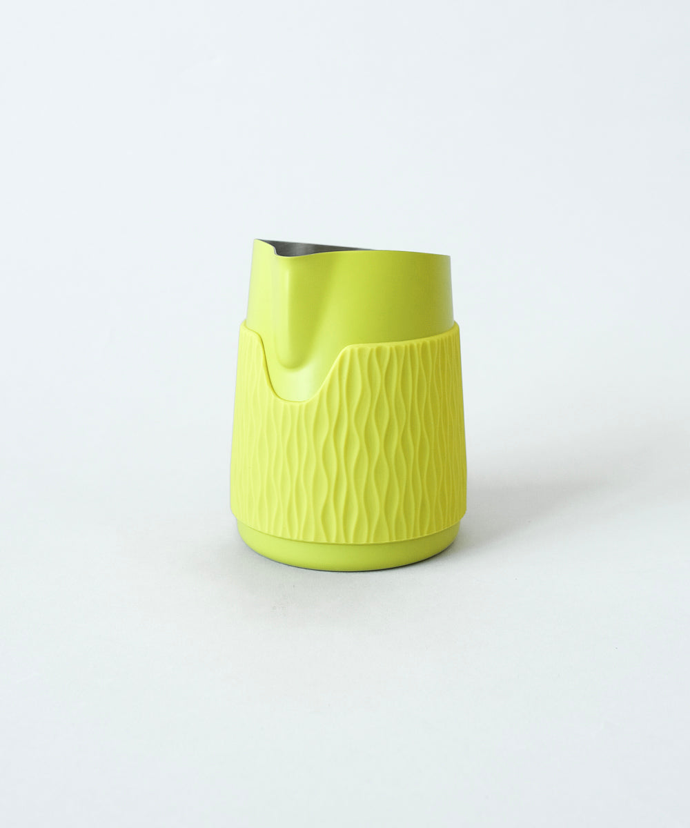 15OZ SLOW POUR SUPPLY® X WPM Monochrome Handleless Latte Art