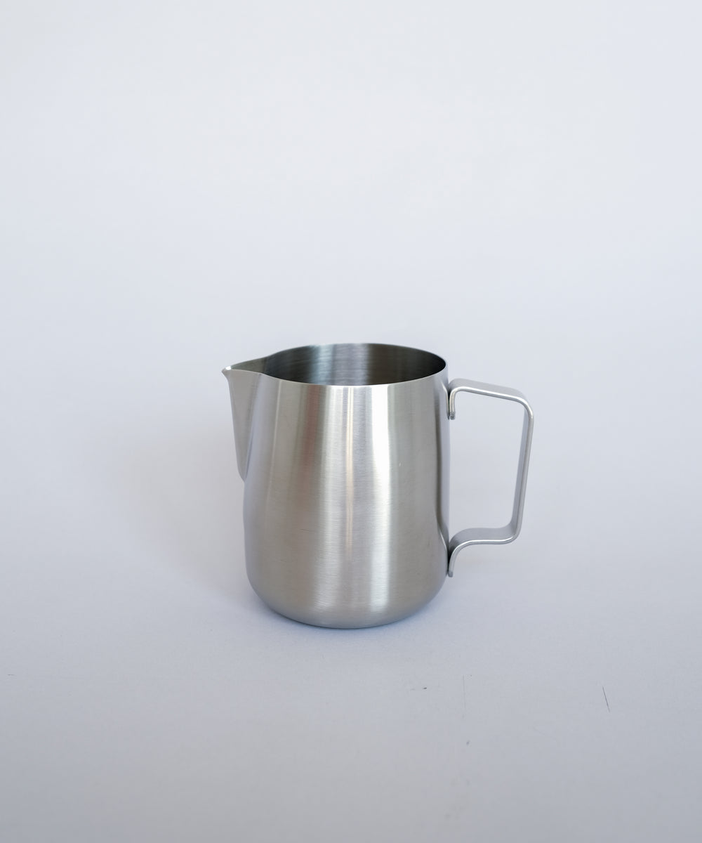600cc / 20oz WPM Free Pour Latte Art Competition Pitcher in Brushed Steel