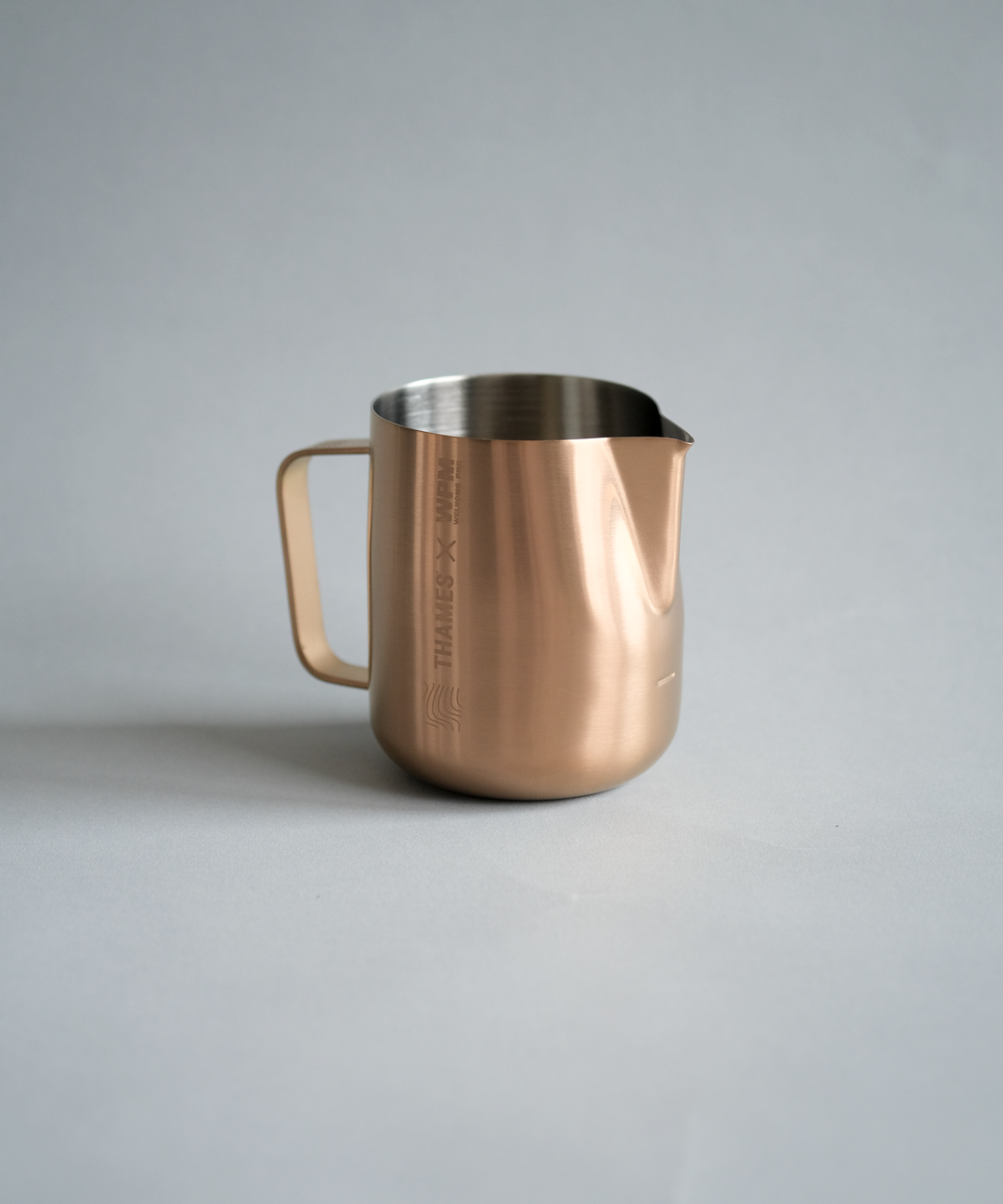 600cc / 20oz THAMES x WPM Free Pour Latte Art Competition Pitcher